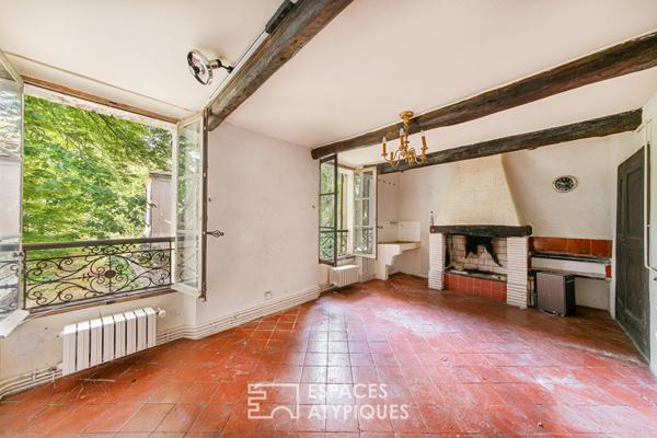 Domaine somptueux de 2,5 hectares et ses bâtisses du 19e siècle à réhabiliter