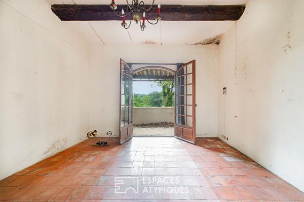 Domaine somptueux de 2,5 hectares et ses bâtisses du 19e siècle à réhabiliter