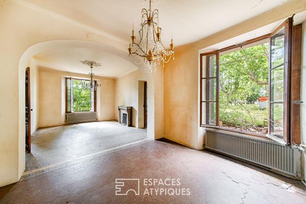 Domaine somptueux de 2,5 hectares et ses bâtisses du 19e siècle à réhabiliter