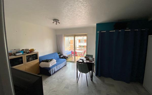 Appartement à vendre    1 pièce • 28 m2 Villeneuve-Loubet
