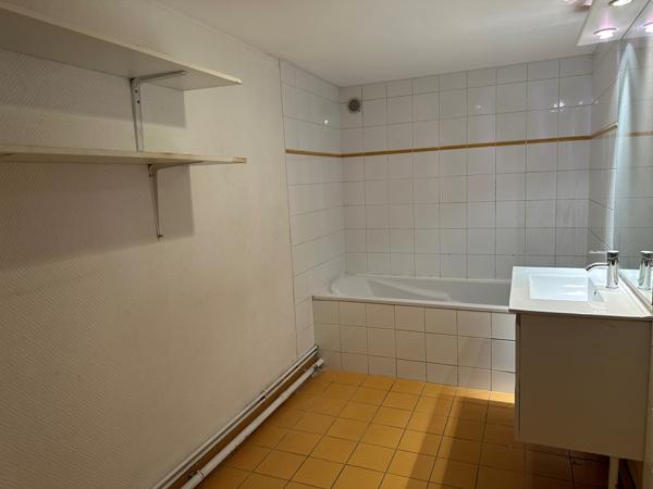 Appartement T3 63m2 rue Nationale Villefranche-sur-Saône (69400)