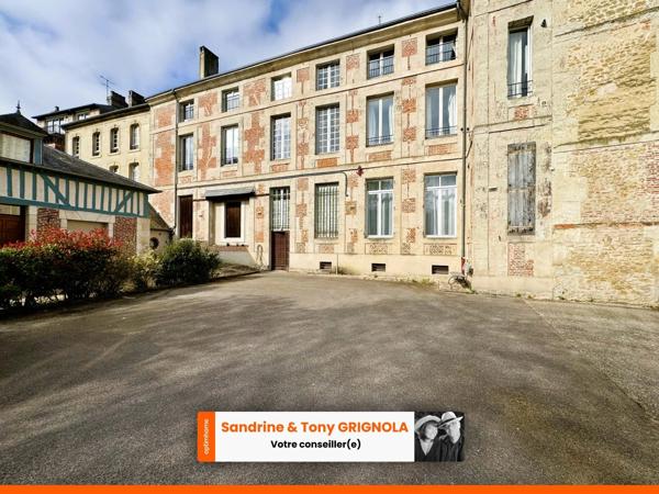 APPARTEMENT EN DUPLEX SPACIEUX ET LUMIMEUX - PROCHE CENTRE VILLE - LISIEUX (14)
