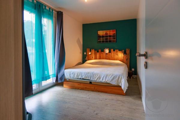 Vente                                                      Maison
                        
                     4 pièces                      87 m2                     à Parentis-en-Born