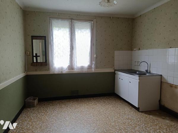 CANDÉ MAISON A ETAGES - 3 CHAMBRES - PARCELLE 749 m²