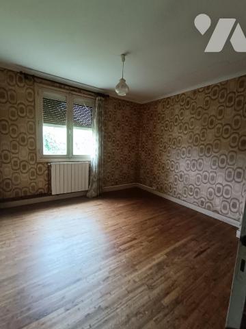 CANDÉ MAISON A ETAGES - 3 CHAMBRES - PARCELLE 749 m²