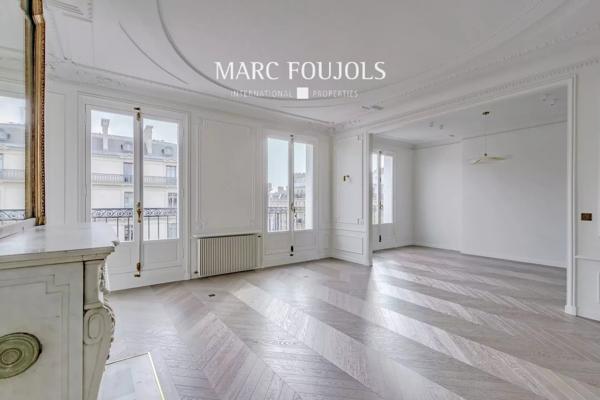 PARIS XVI Trocadéro / Boissière – Elégant appartement avec vue