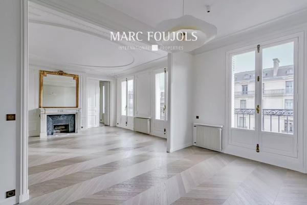 PARIS XVI Trocadéro / Boissière – Elégant appartement avec vue