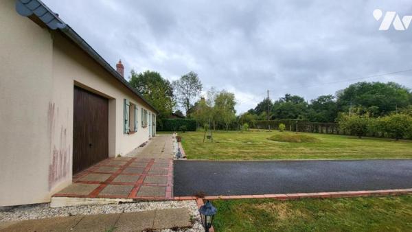 Pavillon de plain-pied sur 2130 m² de terrain plat