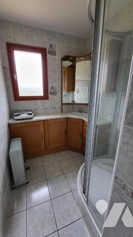 Pavillon de plain-pied sur 2130 m² de terrain plat