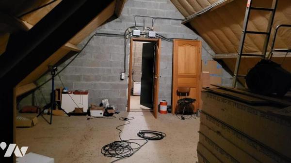 Pavillon de plain-pied sur 2130 m² de terrain plat