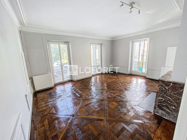 Location bureau Montfermeil - 98 m² - 1 650 €/mois