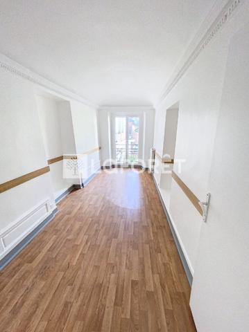 Location bureau Montfermeil - 98 m² - 1 650 €/mois