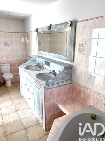 Maison à vendre 7 pièces 244 m² Salles-d'Angles