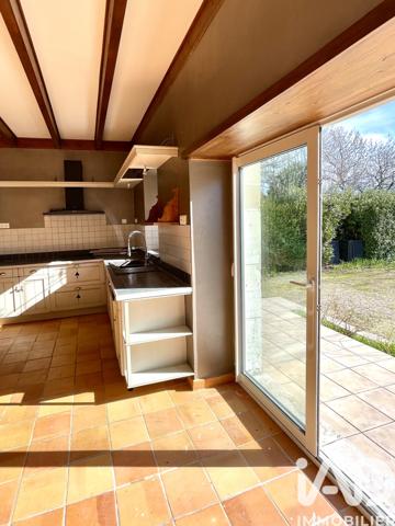 Maison à vendre 7 pièces 244 m² Salles-d'Angles