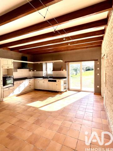 Maison à vendre 7 pièces 244 m² Salles-d'Angles