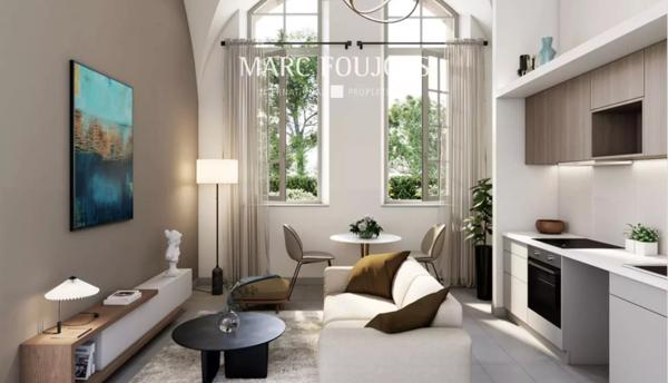 3p dans un Monument Historique – Académie Royale 30min de Paris