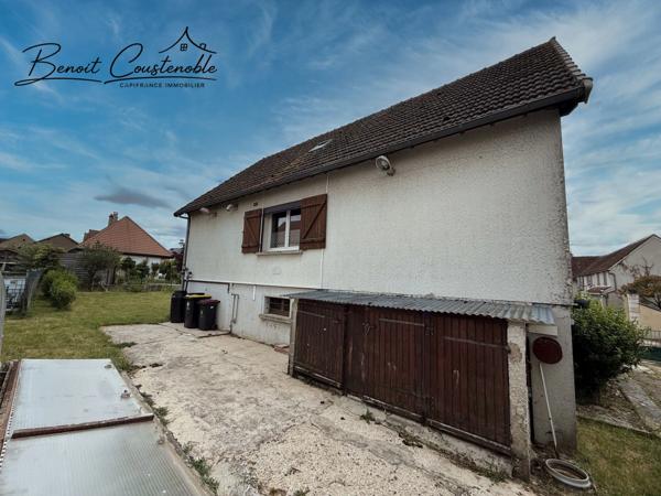Venoy - Maison 103 m² - 4 chambres - Sous-sol total - Garage indépendant - Terrain 739 m²