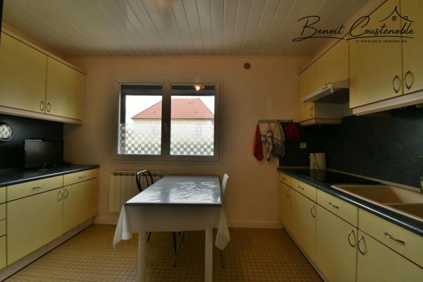 Venoy - Maison 103 m² - 4 chambres - Sous-sol total - Garage indépendant - Terrain 739 m²