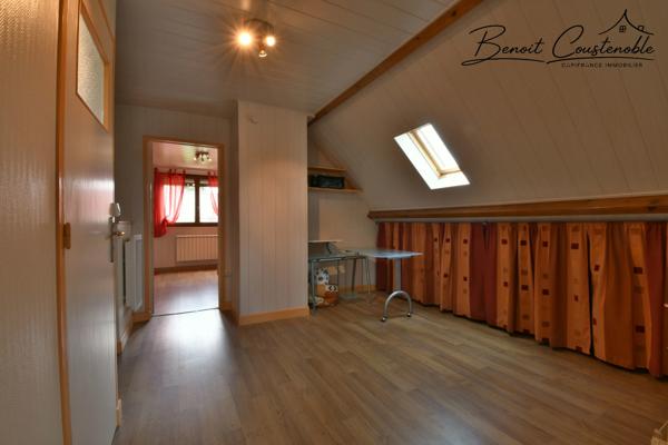 Venoy - Maison 103 m² - 4 chambres - Sous-sol total - Garage indépendant - Terrain 739 m²