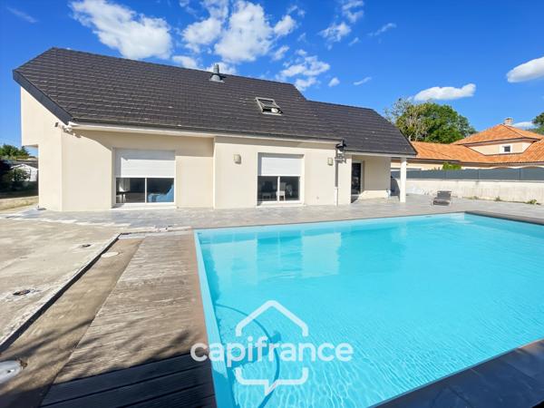 Maison contemporaine lumineuse de 160 m² avec piscine et fort potentiel