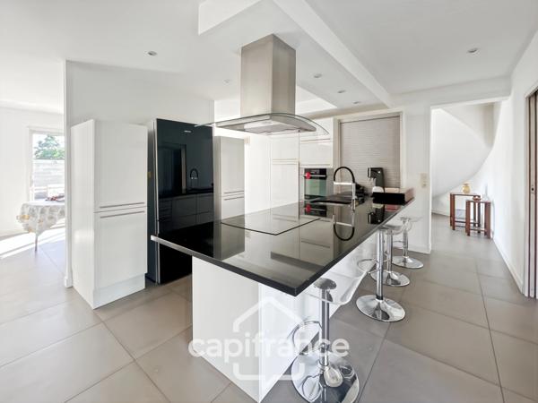 Maison contemporaine lumineuse de 160 m² avec piscine et fort potentiel