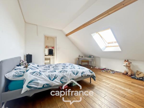 Maison contemporaine lumineuse de 160 m² avec piscine et fort potentiel
