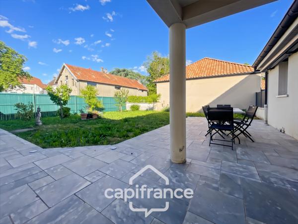 Maison contemporaine lumineuse de 160 m² avec piscine et fort potentiel