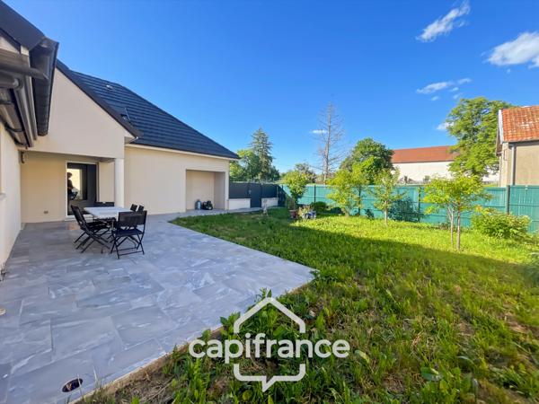 Maison contemporaine lumineuse de 160 m² avec piscine et fort potentiel