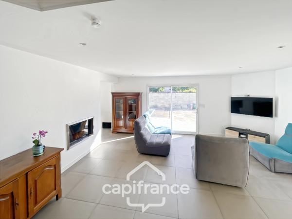 Maison contemporaine lumineuse de 160 m² avec piscine et fort potentiel