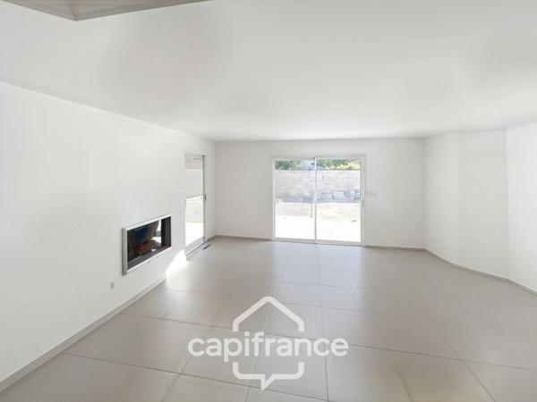 Maison contemporaine lumineuse de 160 m² avec piscine et fort potentiel