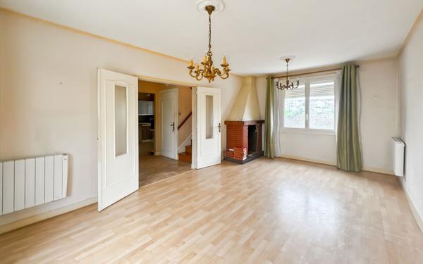 Maison à vendre    6 pièces • 107,32 m2 Trélissac