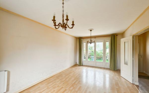 Maison à vendre    6 pièces • 107,32 m2 Trélissac