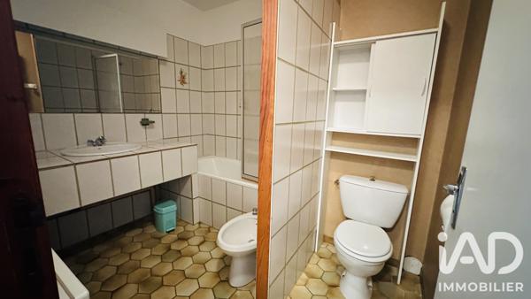 Immeuble à vendre 868 m² Dordives