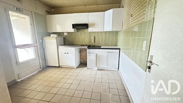 Immeuble à vendre 868 m² Dordives