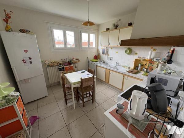 NIORT ST LIGUAIRE, pavillon sur sous-sol de 128 m² 5 chambres 