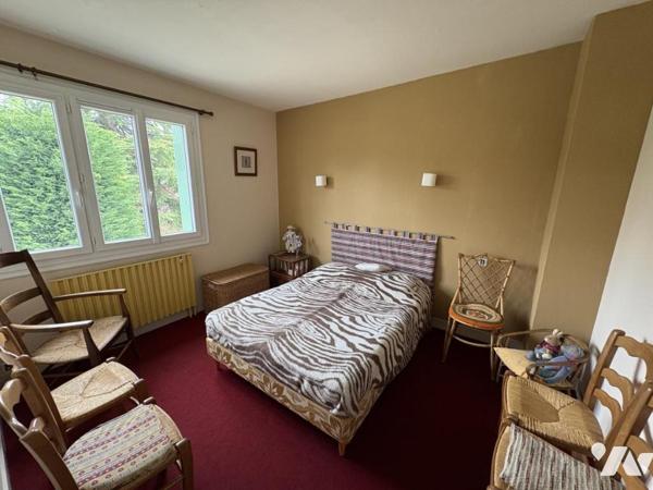 NIORT ST LIGUAIRE, pavillon sur sous-sol de 128 m² 5 chambres 