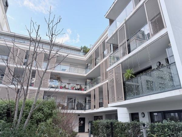 Appartement d'Exception 3 pièces à Maisons-Alfort, à 2' du Métro Juliotte