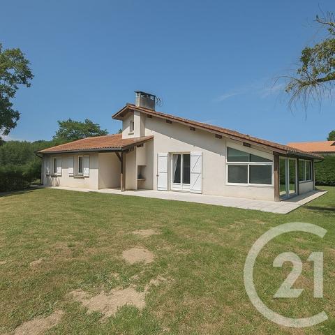 Maison à vendre  5 pièces - 135,40 m 2   ST LOUBES  - 33