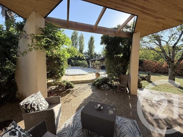 Maison à vendre  5 pièces - 135,40 m 2   ST LOUBES  - 33