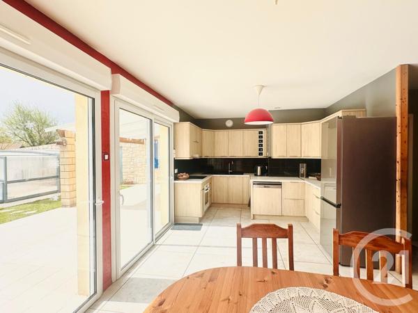 Maison à vendre  5 pièces - 135,40 m 2   ST LOUBES  - 33