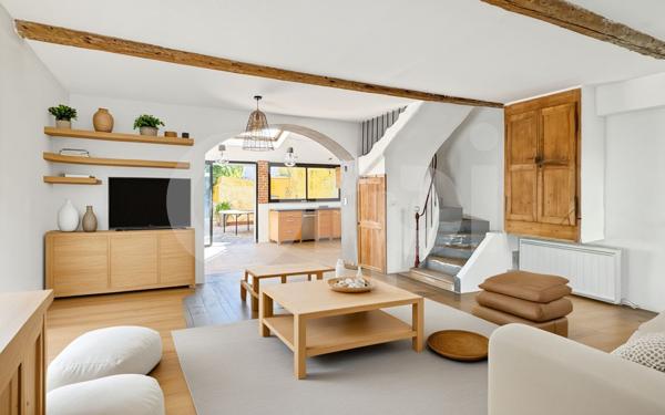 Maison à vendre    5 pièces •  La Crau