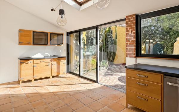 Maison à vendre    5 pièces •  La Crau