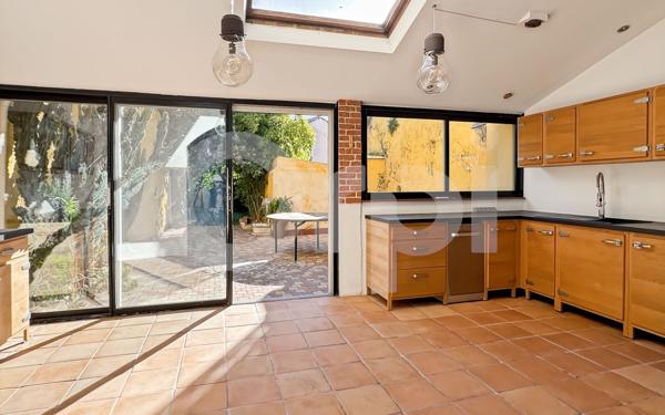 Maison à vendre    5 pièces •  La Crau