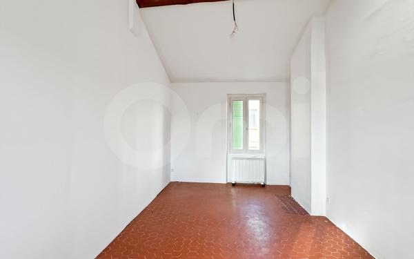 Maison à vendre    5 pièces •  La Crau