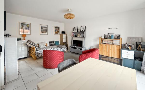 Appartement à vendre    2 pièces • 44 m2 Tournefeuille