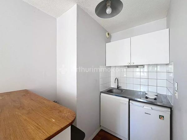 Location                                                      Appartement
                        
                     1 pièces                      25 m2                     à Clermont-Ferrand
