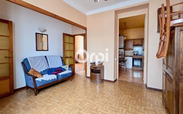 Appartement à vendre    3 pièces • 54,77 m2 Lyon 8