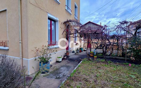Appartement à vendre    3 pièces • 54,77 m2 Lyon 8