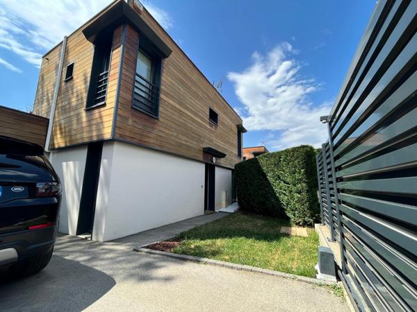 Maison contemporaine de 105m2- Calme absolu- Garage-Rooftop