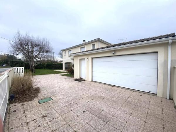 Propriété d’Exception de 240 m² – Piscine Couverte & 5 Suites Parentales